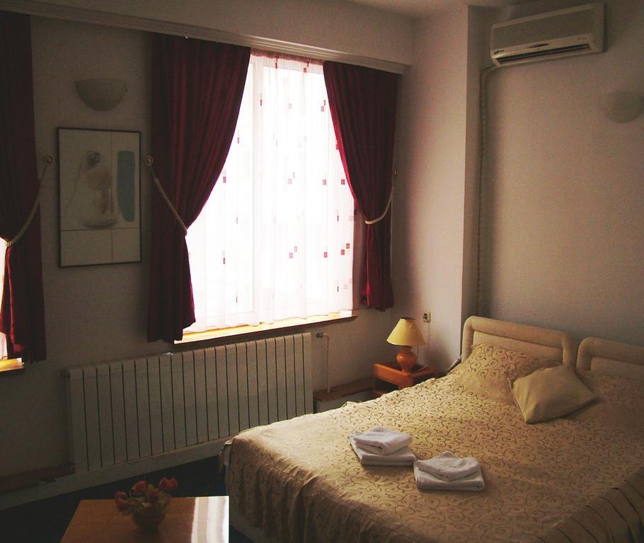 Hotel Residence Inn Skopje Kamer foto