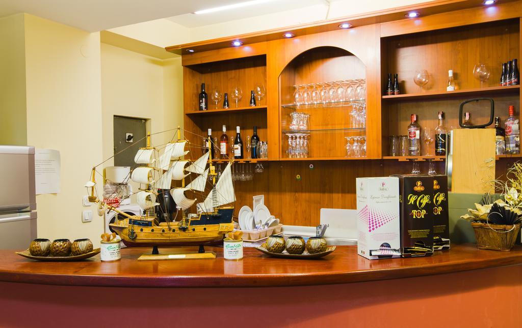 Hotel Residence Inn Skopje Buitenkant foto
