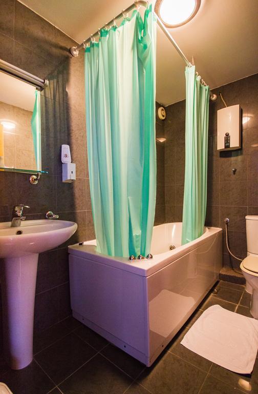 Hotel Residence Inn Skopje Kamer foto
