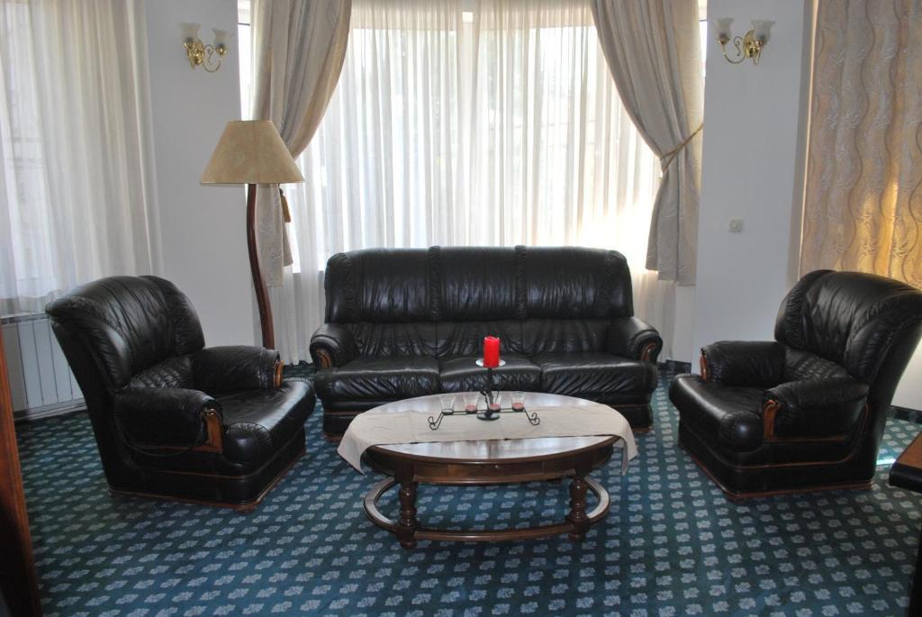Hotel Residence Inn Skopje Kamer foto